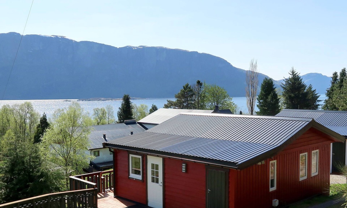 Hyllestad House | Lihesten by Interhome