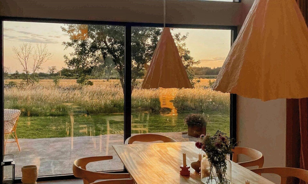 Sodvik House | Limestone barn overlooking the strait on Öland