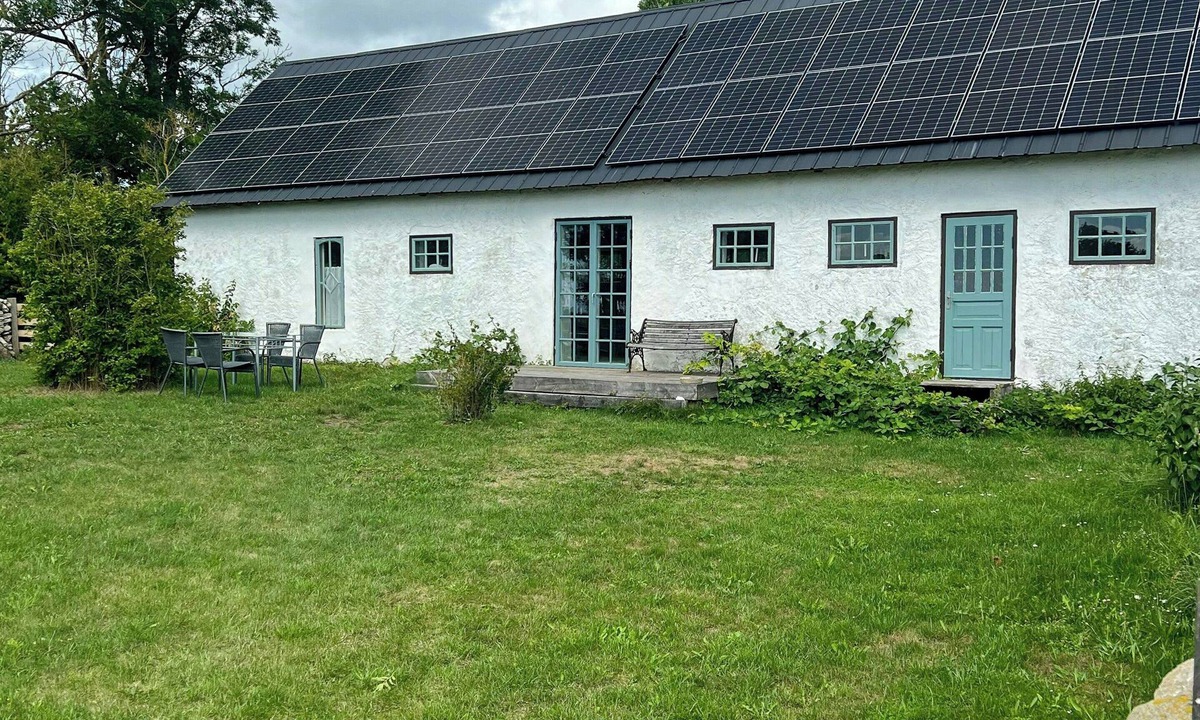 Burgsvik House | Limestone house near Hoburgsgubben on Gotland
