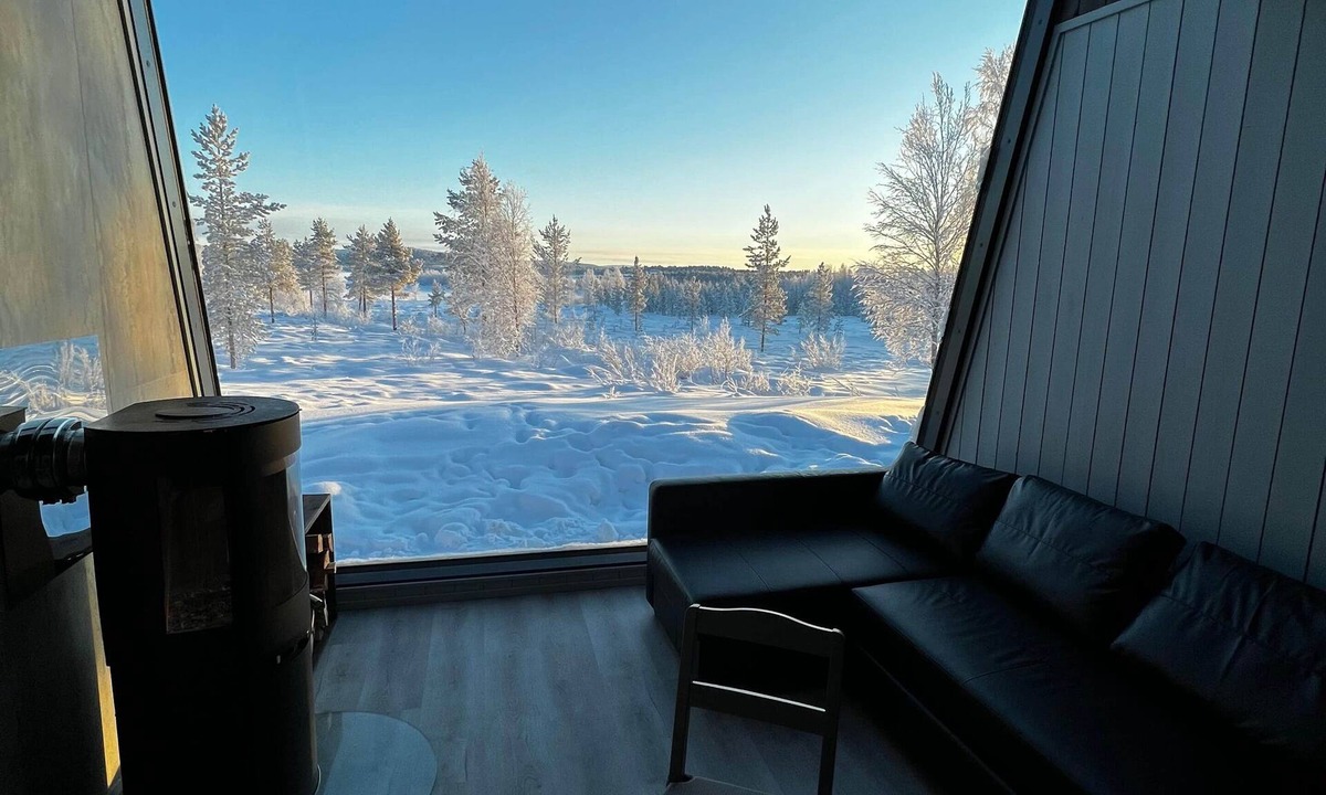 Inari Ski Chalet | Lodge Arctic – sauna, toit vitré & vue lac Inari