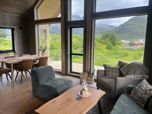Sørvagen House | Lofoten Arctic Cabin