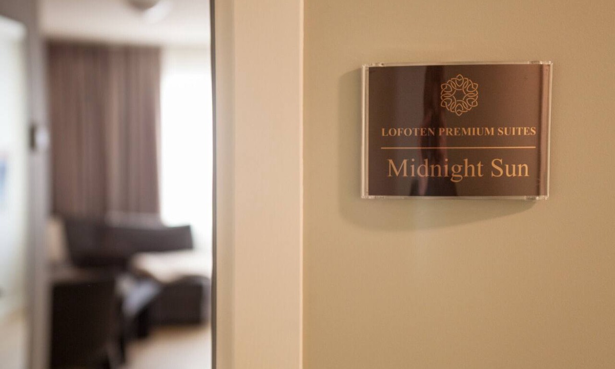 Leknes Apartment | Lofoten Premium Suites #MidnightSun