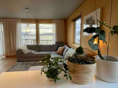 Vestvagøy Villa | Lofoten Seaside House
