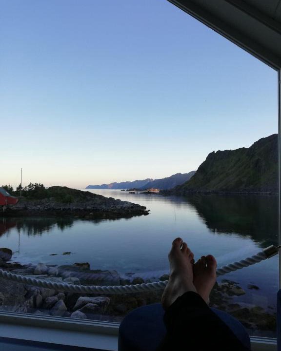 Ballstad Cabin | Lofotveggen Panorama