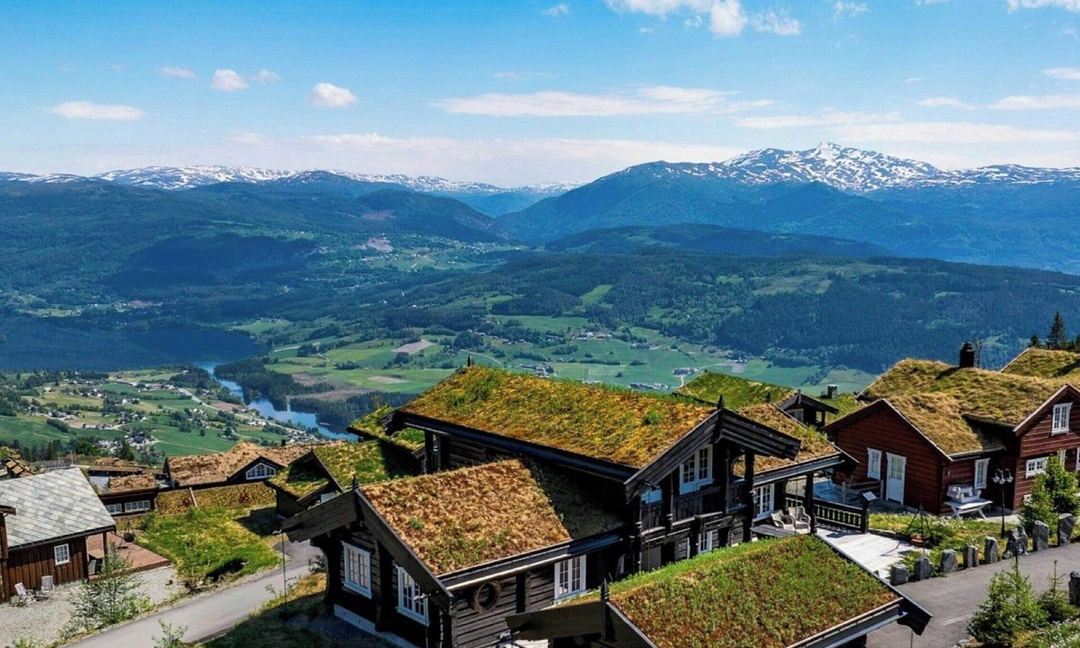 Voss House | Log cabin with panoramic views at Voss Resort
