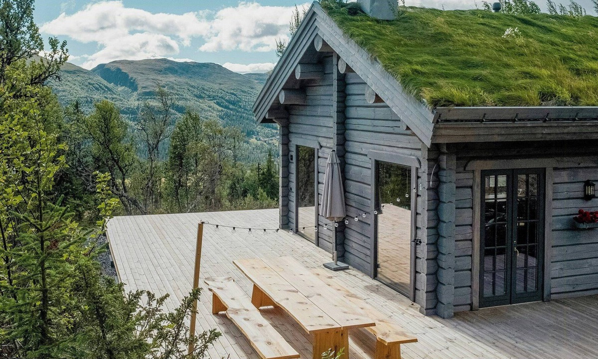 Hallen House | Log house with sauna and fireplace in Bydalen