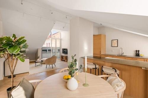 Grunerlokka Apartment | Løkka Suites I Penthouse with Private Rooftop I 2 Bedrooms & 2 Bathrooms