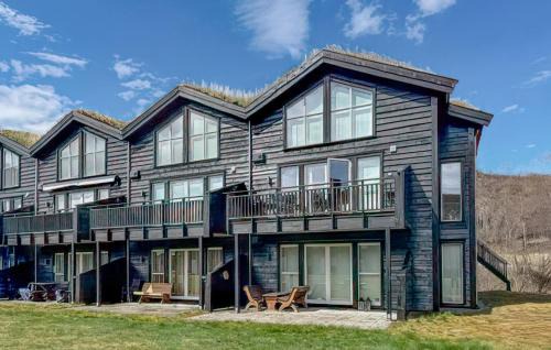 Fidjeland Apartment | Lovely Apartment In Tjørhom