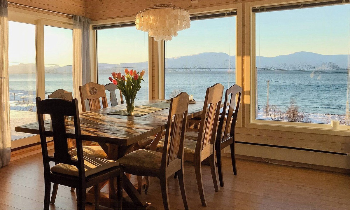 Karlsy House | Lovely cabin amidst bustling wildlife