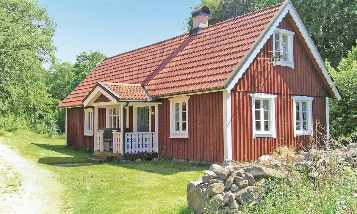 Ronninge House | Lovely home in Annerstad with sauna