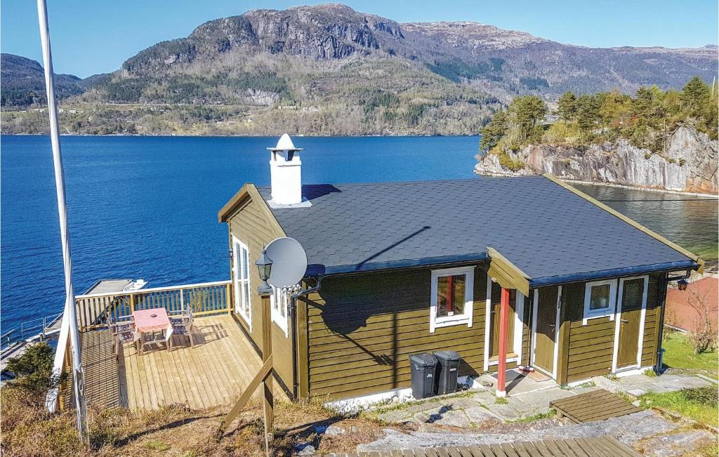 Eikelandsosen House | Lovely Home In Eikelandsosen With Sauna