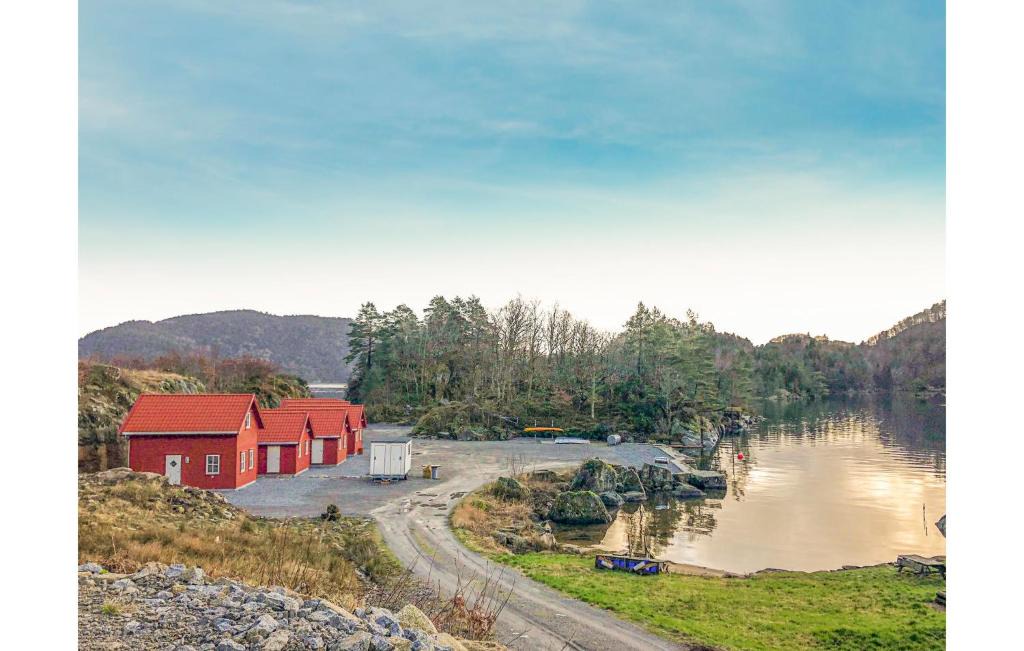 Lyngdal House | Lovely Home In Lyngdal With Wifi