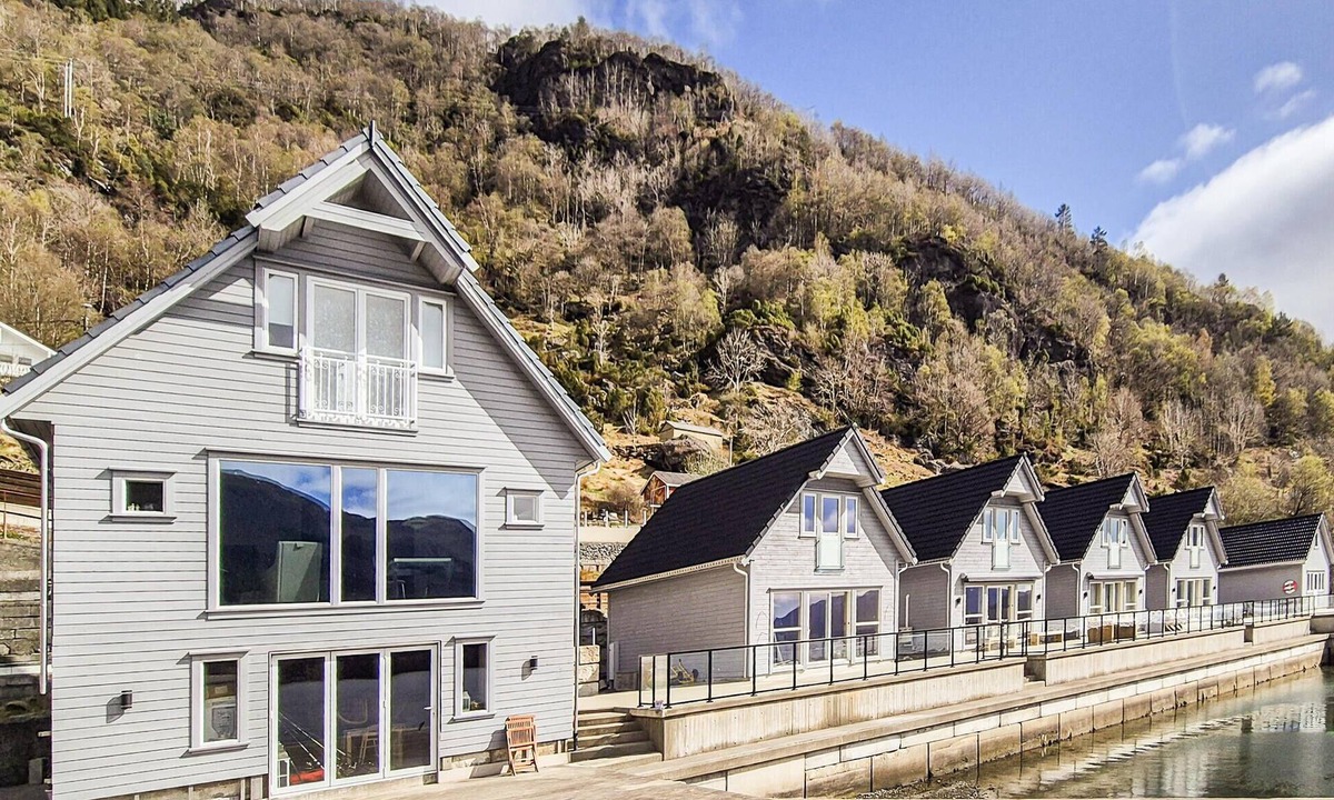 Vindafjord House | Lovely home in Sandeid with WiFi