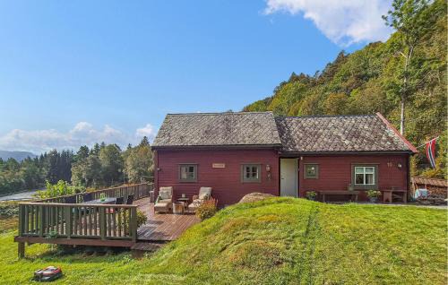 Kvinnherad House | Lovely Home In Utåker With House Sea View