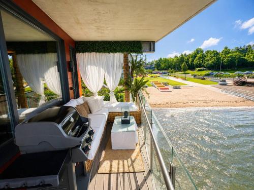 Tonsberg Apartment | Luxurious Central Apartment located on the city beach