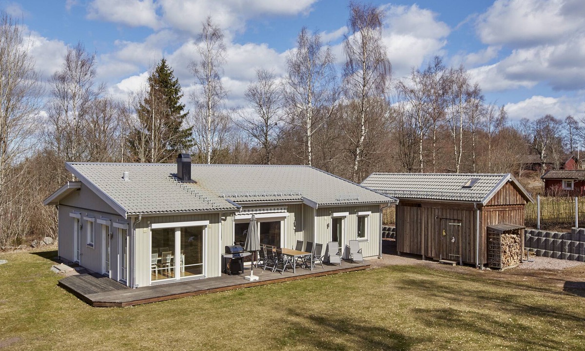 Hjo House | Luxurious home for winter with sauna for 6 persons, near Lake Vättern Hjo