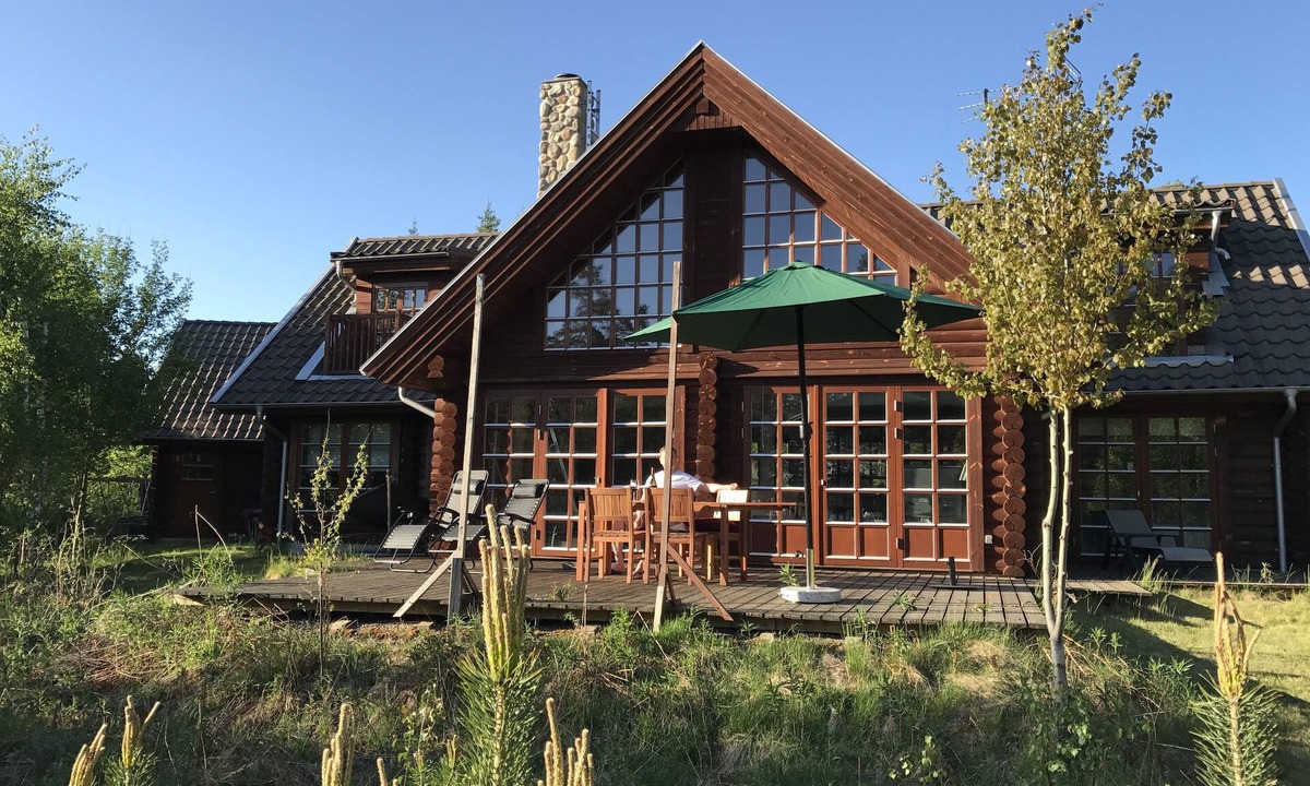 Mansarp Cabin | Luxury log cabin, in the middle of nature, own beach. Wi-fi and modern facilities.