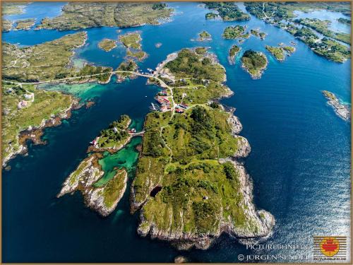 Averoy Municipality House | Lysø naturcamping og rorbuer