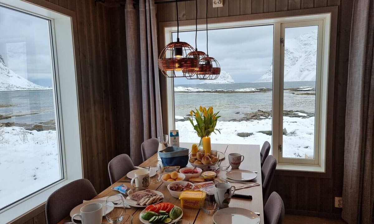 Vestvagøy Cabin | Magic views and walking distance to best beaches
