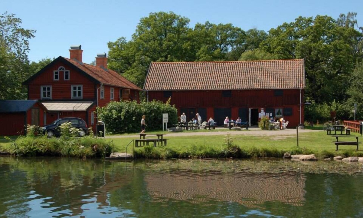 Nordostra Motala House | Mallboden Café & Vandrarhem