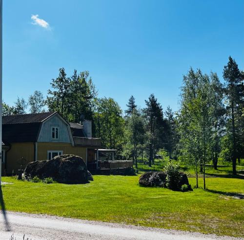 Orebro Villa | Mark Villan