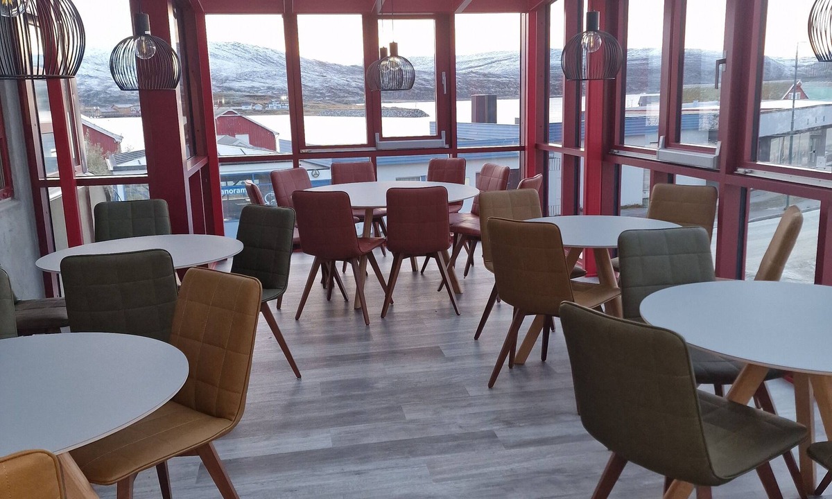 Mehamn Hotel | Mehamn Arctic Hotell AS