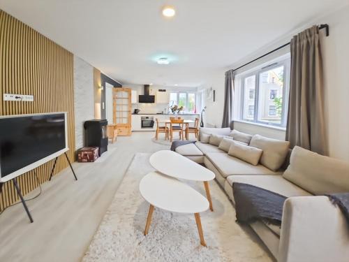 Stavanger Apartment | Modern 3BR Near Centre Free Parking