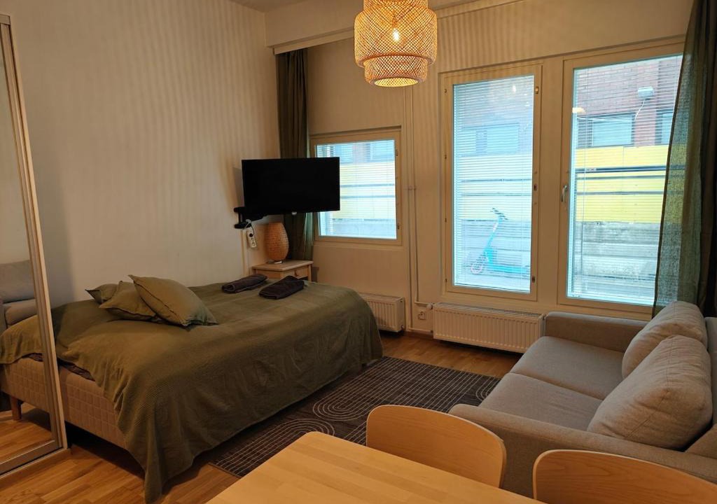 Tikkurila Apartment | Modern Aparment - Next to Station - Self Check-in