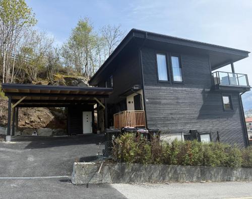 Osoyro Apartment | Modern Apartment in Osøyro near Bergen