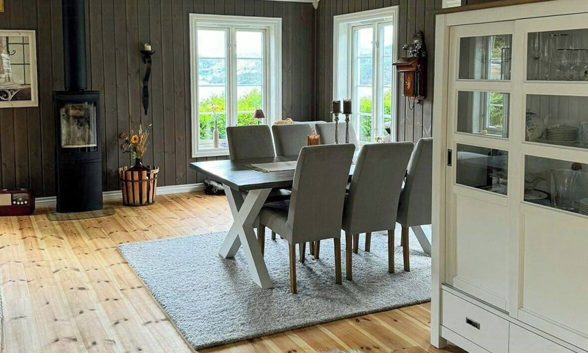 Holmsbu House | Modern cabin near family beaches in Holmsbu