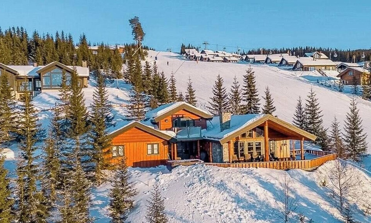 Hafjell House | Modern cabin with ski in-out in Hafjell