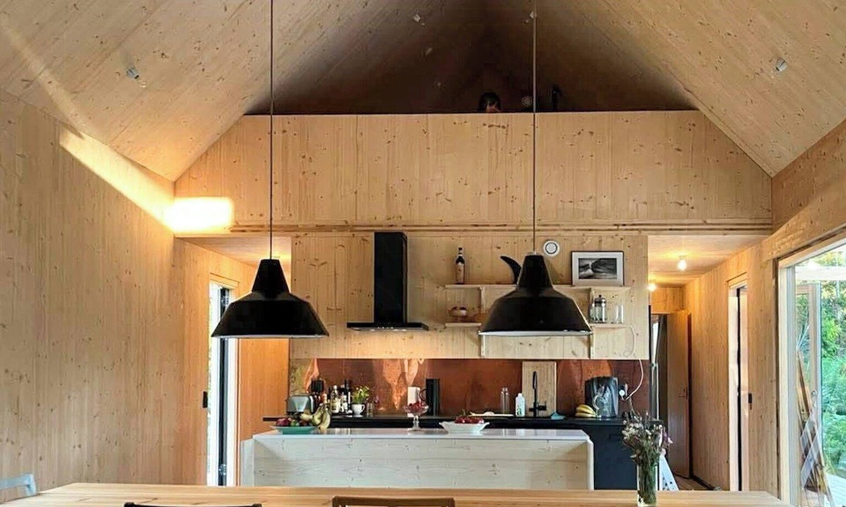 Klintehamn House | Modern designed barn house at Eksta coast