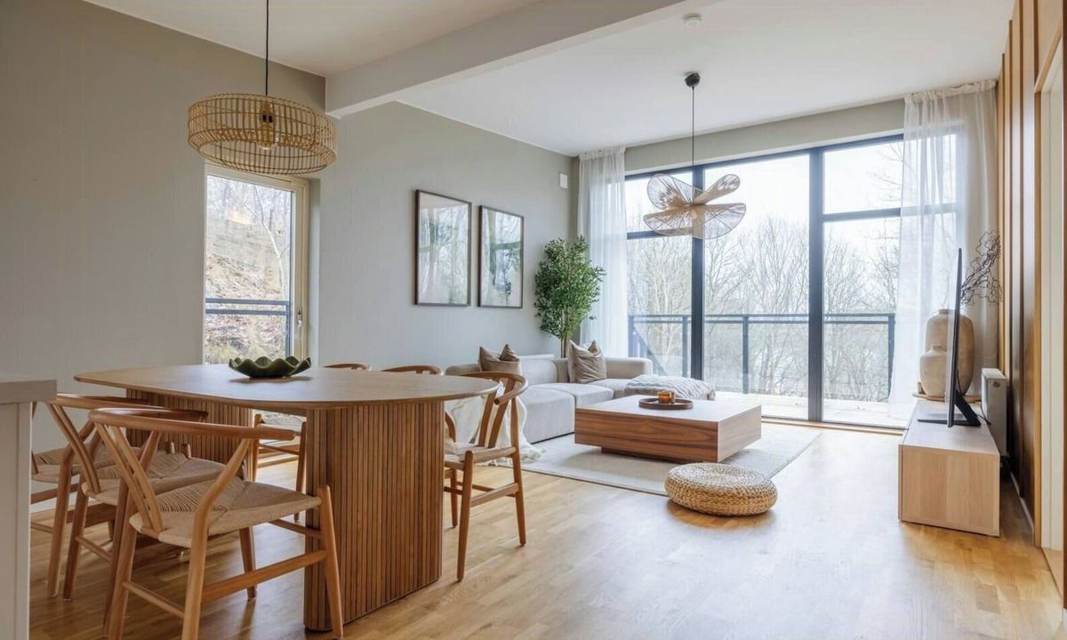 Trollhattan House | Modern forest villa with sea views and sauna