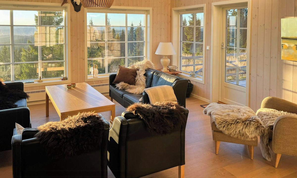 Sjusjoen House | Modern mountain cabin with panoramic views
