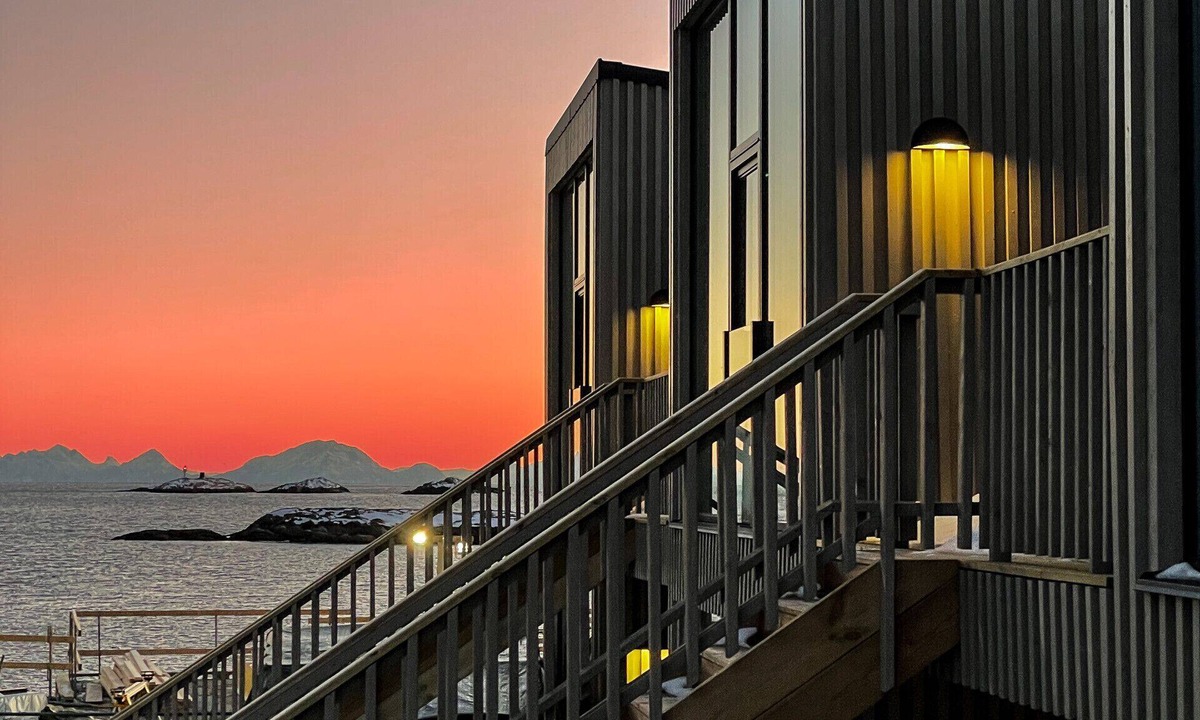 Henningsvaer Apartment | Modern One-Bedroom Apartment