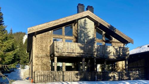 Ringsaker Apartment | Modern ski-in out apartment at Sjusjøen