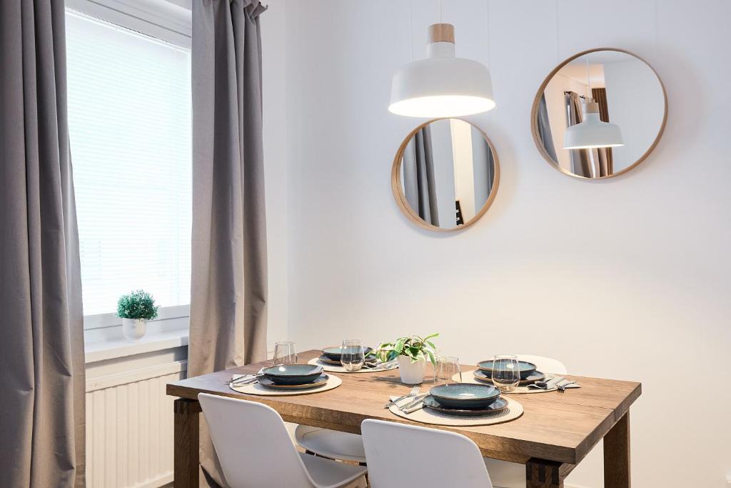 Turku Apartment | Modernized 1920s Apartment with Free Parking