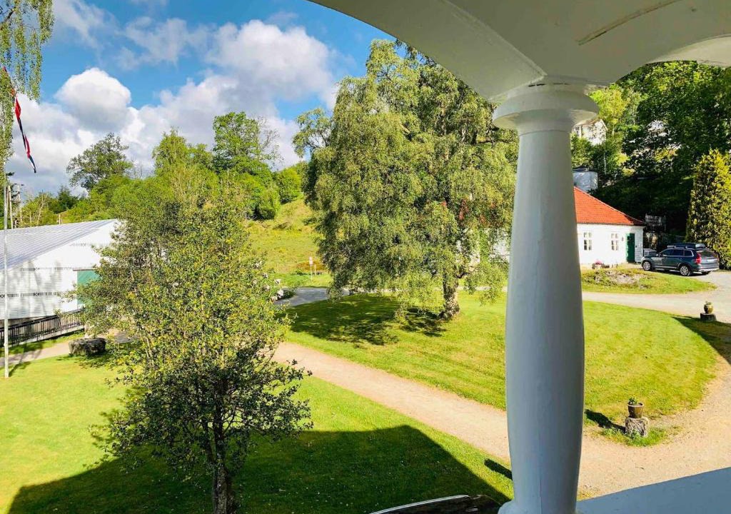 Osoyro Apartment | Moldegaard Farmhouse - Apartment B