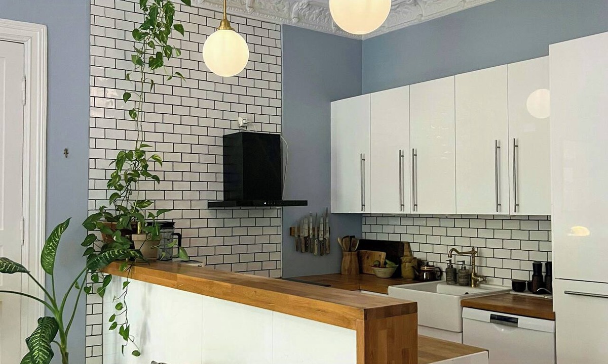 St. Hanshaugen Apartment | Moody vintage apartment in Oslo