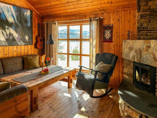Orkdal House | Mountain Cabin With Private Dock By Søvatnet