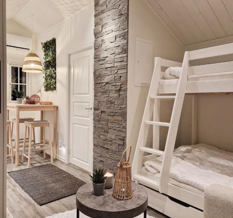 Leksand House | Mysig timmerstuga på dalagård
