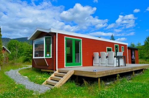 B Ski Chalet | Nature cottage on wooded valley