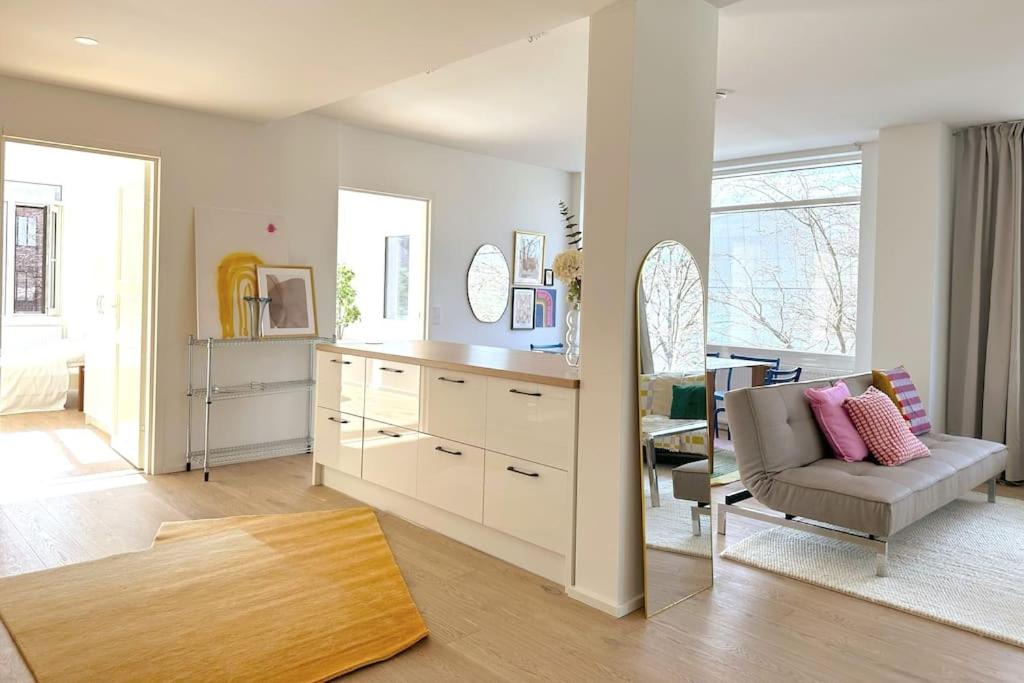 Pasila Apartment | NEW 3BR loft with balcony and sauna
