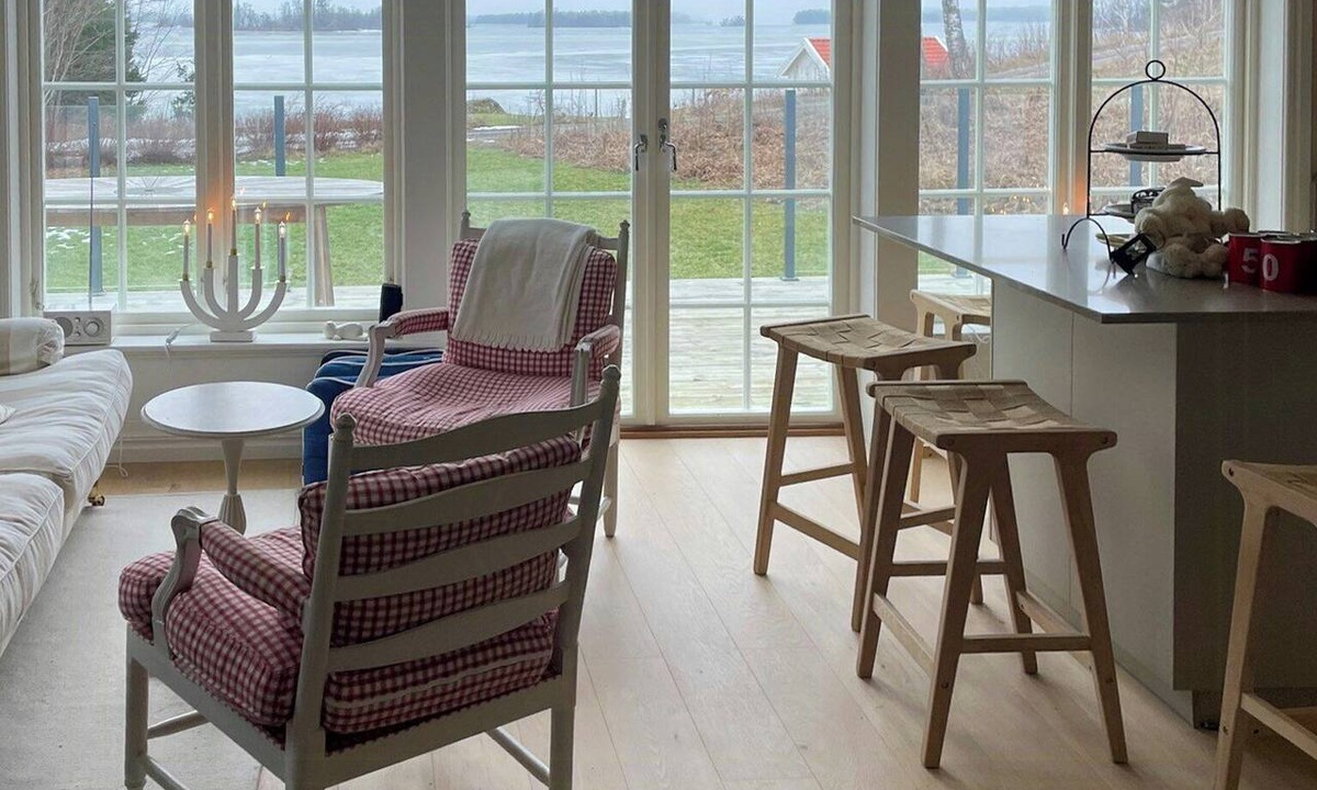 Eskilstuna House | New house 60 metres from Lake Mälaren