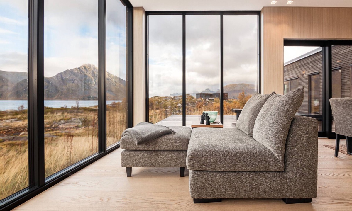 Vagan Cabin | New lodge at seaside, near Henningsvær Lofoten