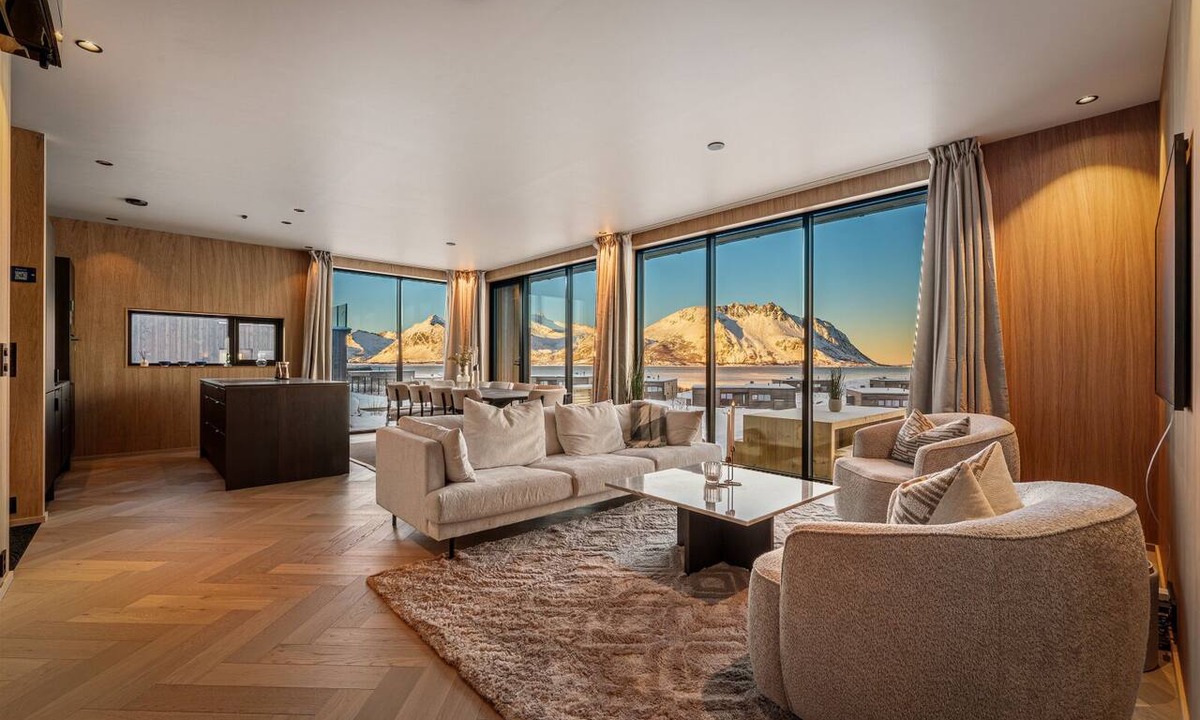 Vagan Cabin | New Luxury Designer Cabin in Lofoten