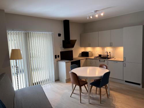 Ytrebygda Apartment | New & Modern apartment in a quiet area with Free Parking