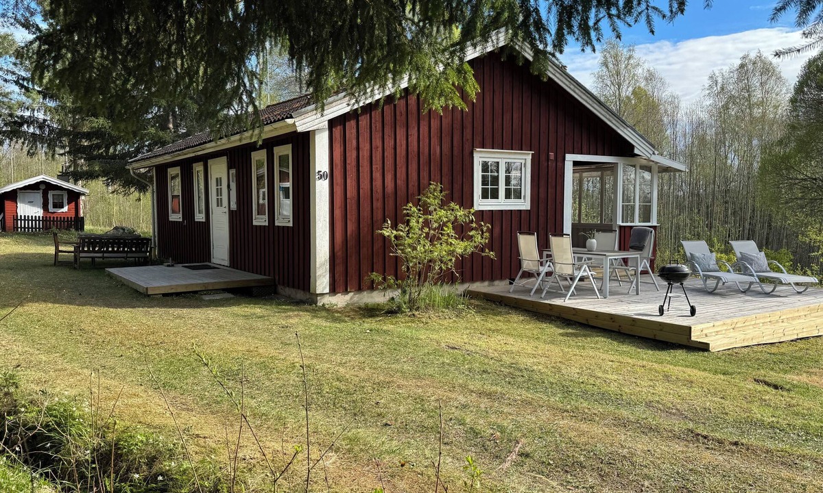 Bredsjo House | NEW renovated vacation home in Sweden with sauna and boat