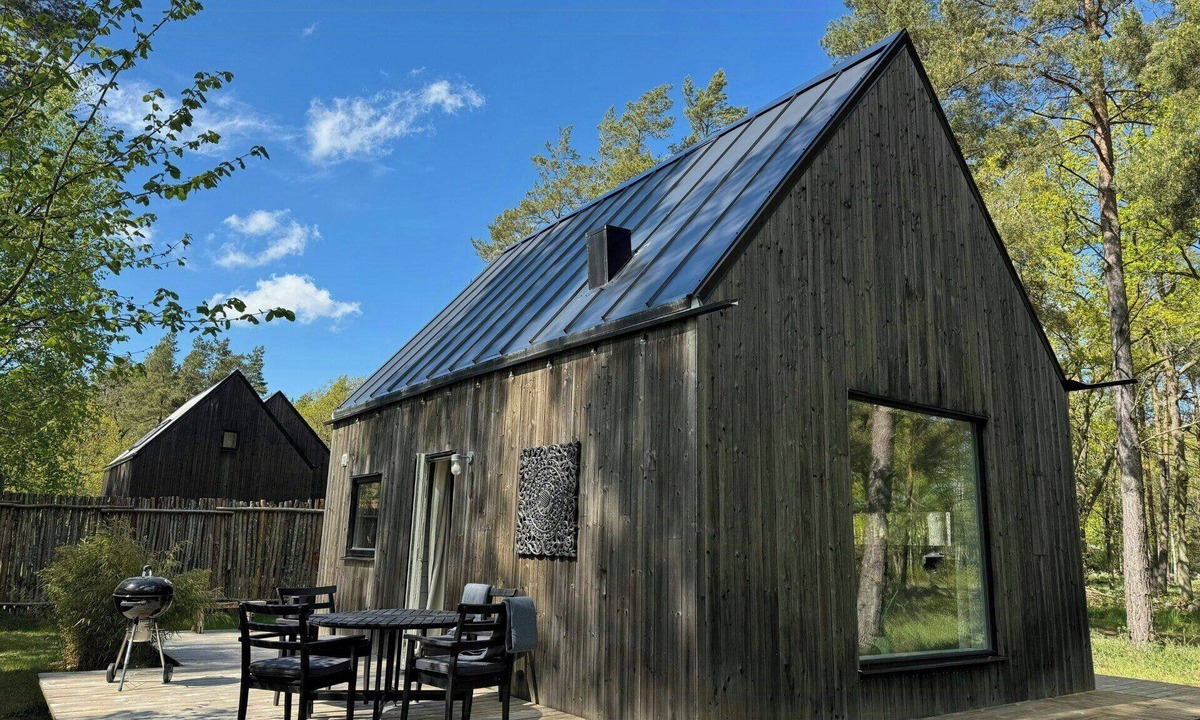Storlinge House | New timber house on Öland with panoramic windows
