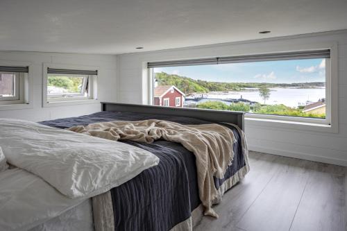 Onsala Villa | New villa, 45sqm, 2 bedrooms, loft, 80m from beach, fantastic views & very quiet area